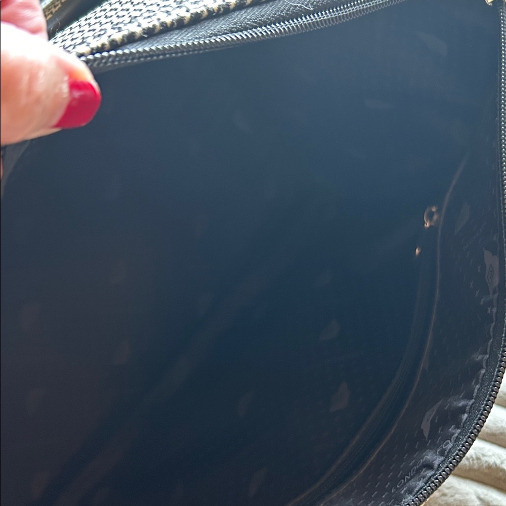 London Fog Classic Satchel Cambridge 16" Black & White Houndstooth Unisex Bag - Picture 10 of 16